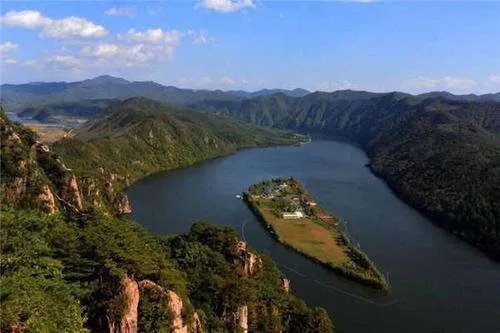 国内有哪些景区的玻璃栈道发生过事故?