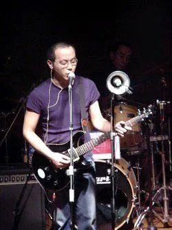 哪个时代的年轻人都会喜欢窦唯,不接受反驳