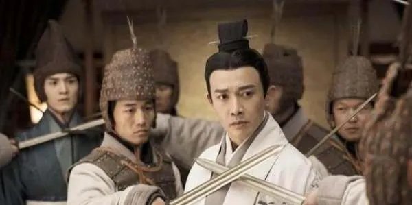 嬴政与吕不韦有何关系，他是吕不韦之子么？