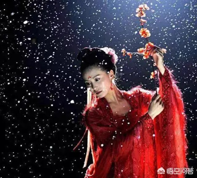 刚传眼睛失明，又爆老婆冉莹颖早已安排后路，硬汉邹市明怎么了？