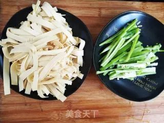 尖椒干豆腐