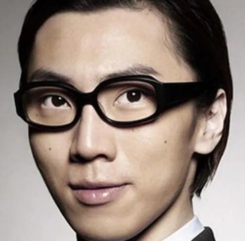 陆永老婆艳照曝光遭热议  揭秘不雅照背后的真实内幕