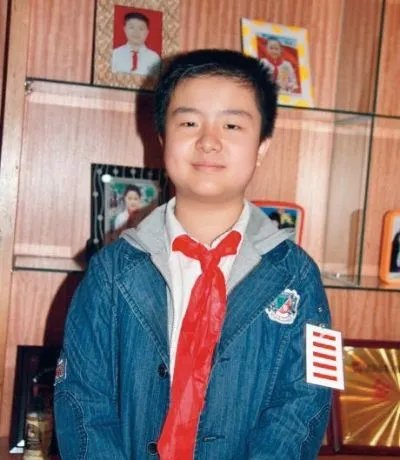 好干部黄艺博近况如何？ 一位优秀的五道杠少年