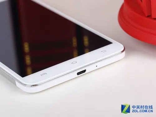 窄边框+高性能组合 三星S4领衔热销推荐