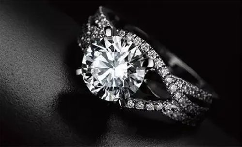 金伯利钻石是大牌子吗 如何选购高性价比钻石