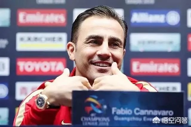 亚泰对阵上港的比赛中，武磊明显手球，为什么他的情绪会如此激动？