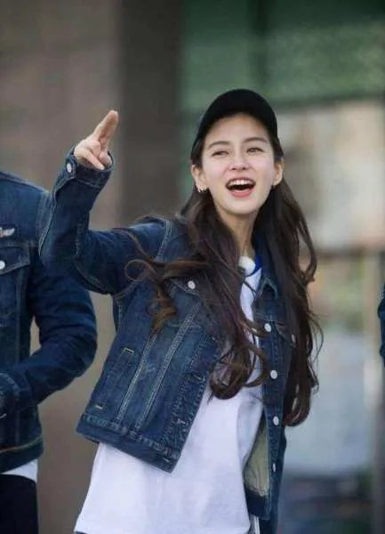 杨颖是变成国内一线女星的？