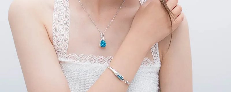 蓝宝石是蓝色的吗 蓝宝石是不是蓝色的