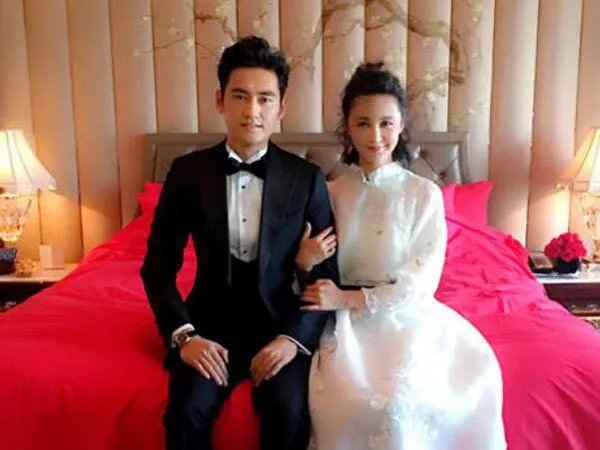 袁弘的第一任妻子是谁和很多女明星传过绯闻