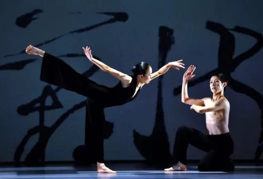 林怀民的人物简介