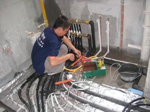 家庭地暖如何安装