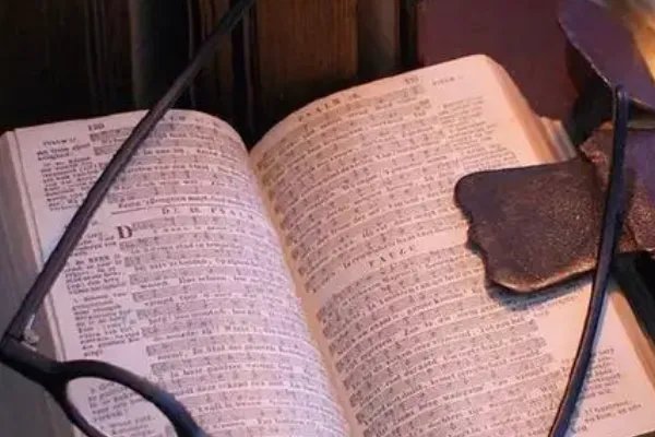 卷首语是什么意思怎么写