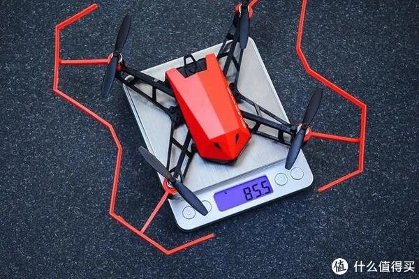 靠意念飞行到底有多玄乎？亲身体验UDrone意念无人机