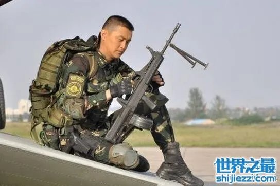 侯梦莎的老公是谁,军区出身和任柯诺暧昧不清