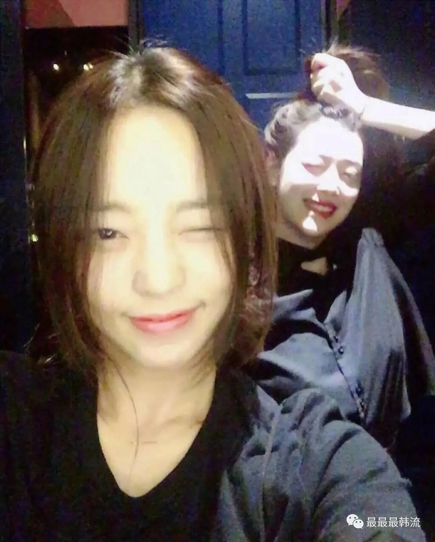 雪莉具荷拉诡异照片 雪莉整容前后照片