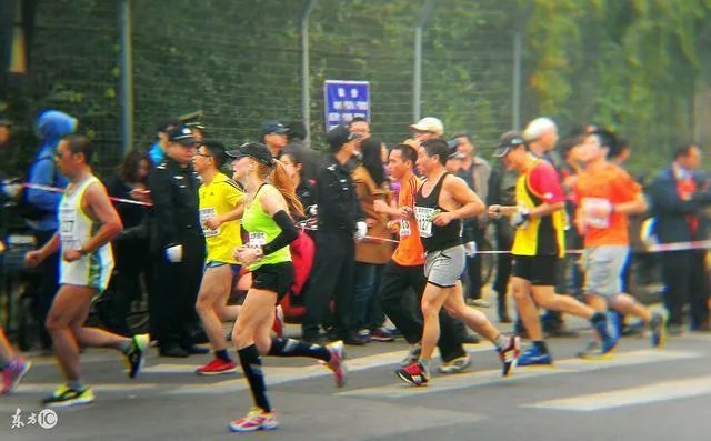 为何马拉松赛这么多猝死的情况？