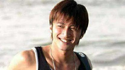 谢霆锋谈年轻艺人排场大，年轻艺人出门拍摄一般要带些谁？