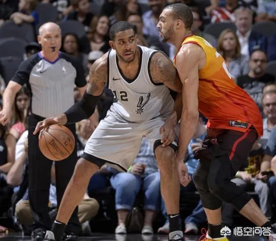 防守大战，马刺124比12战胜爵士，6连胜，发生了什么让他们在排行榜逆袭？