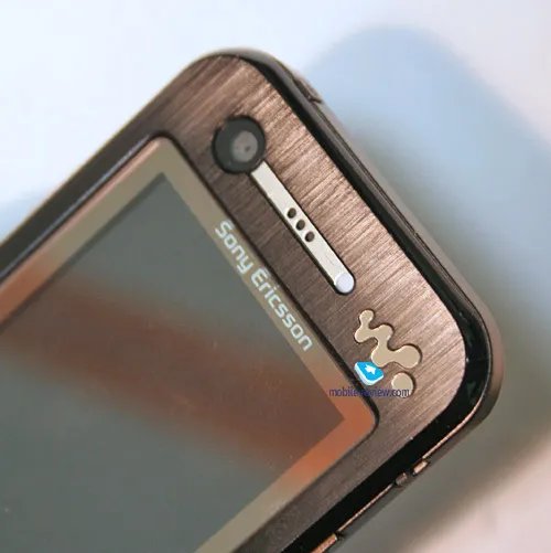 超薄音乐再升级 索尼爱立信W890i真机赏