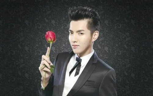 吴亦凡恋情完整梳理分析，女友鹿依luna动机不纯，想借此上位？