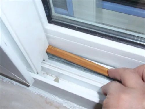 如何安装窗户密封条