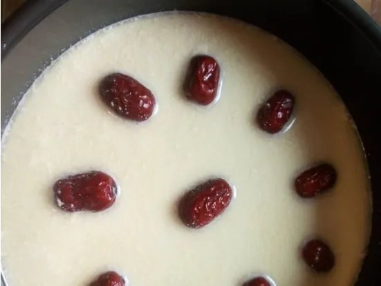 小米面发糕，小米发糕怎么做才松软，纯小米发糕的做法