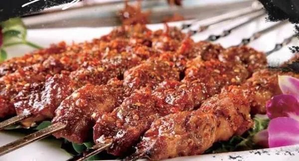 从兰州到敦煌自驾，沿途有哪些必去的景点