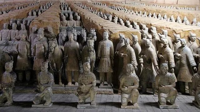 兵马俑的来历。
