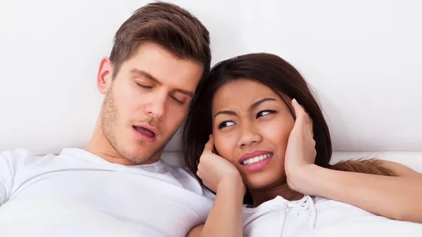 晚上打呼噜怎么回事