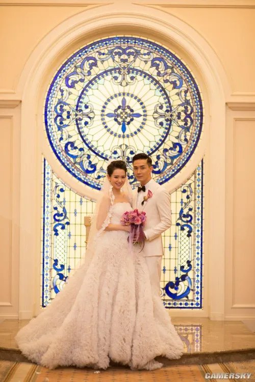 戚薇李承铉美国完婚 帅气欧巴成中国女婿