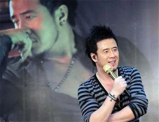 中国好歌曲杨坤弟弟亮相 杨宇斜帅气不输坤哥