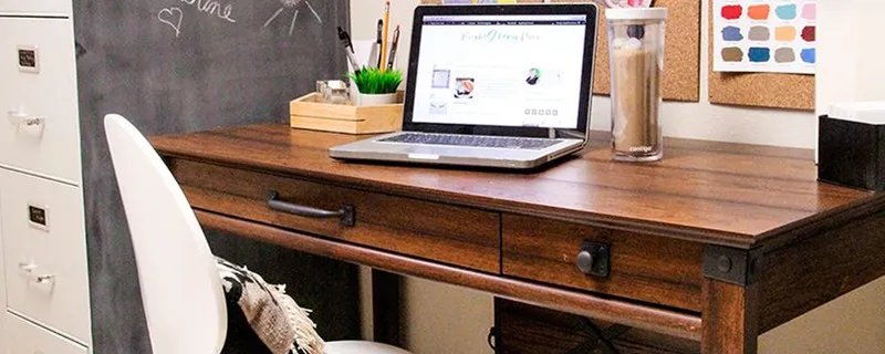 书桌的高度一般是多少合适