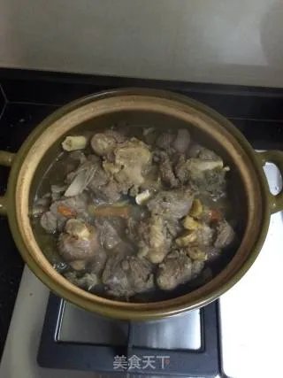 羊肉煲