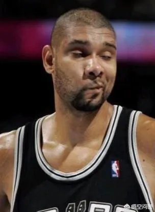 看一眼马刺替补席扭头就跑, 小学生用生命演绎装X, 结果呢?