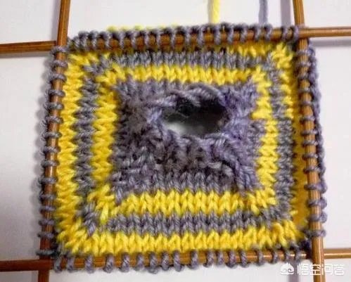 两种颜色的毛衣编织方法？