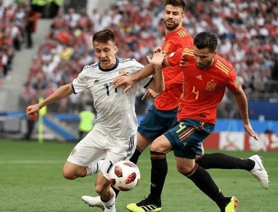 俄罗斯晋级八强创造了哪几项新记录？