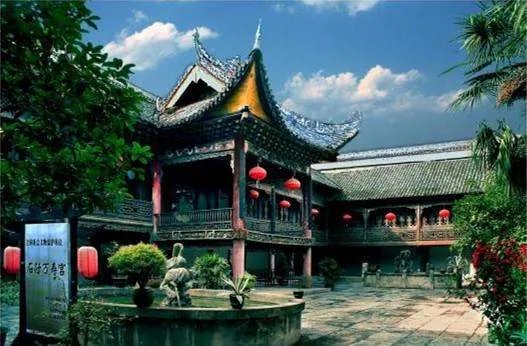 宇组词可以宇宙，宇航还可以组什么两个字的词