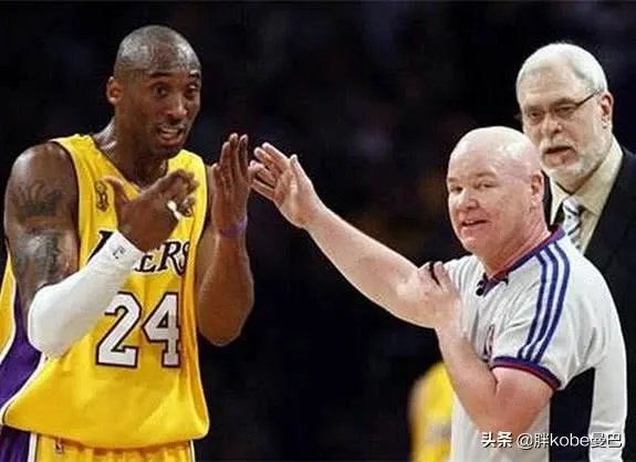 看一眼马刺替补席扭头就跑, 小学生用生命演绎装X, 结果呢?