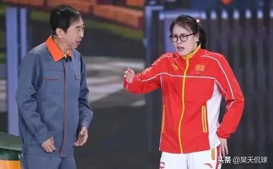 傅园慧世锦赛颗粒无收,被指心在综艺身在泳池会好吗?傅爸爸又怒怼网友,他这样对吗?
