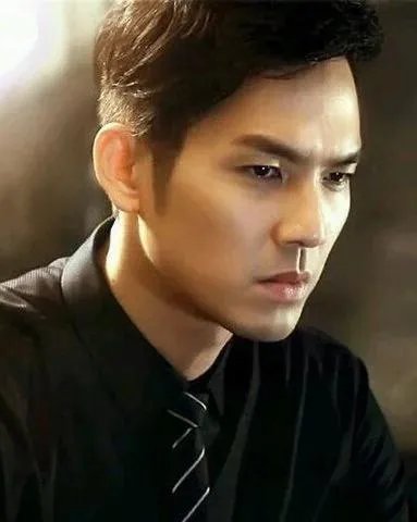 如何看待钟汉良的演技在《孤芳不自赏》中的下坡路？