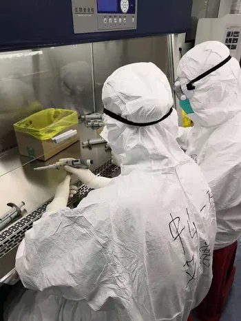 集结!中山一院首批60名队员已赴越秀各社区支援!