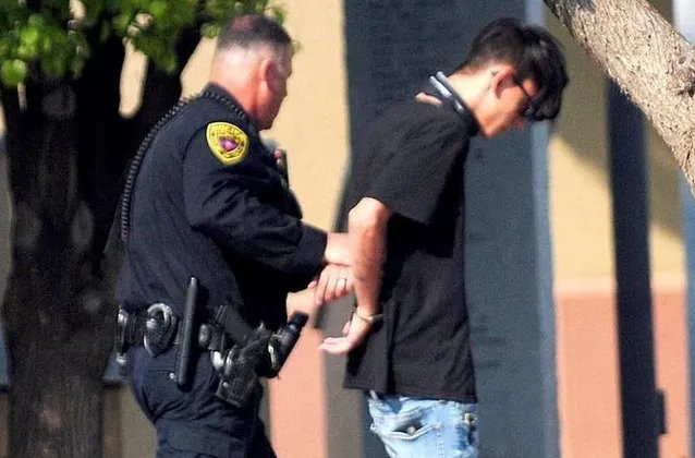 美国图书馆枪击案死伤多少？