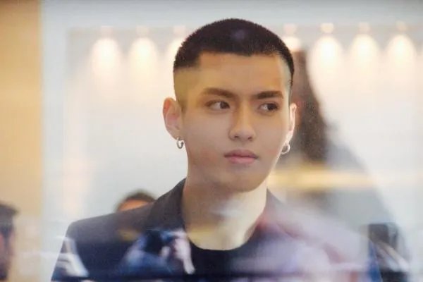 吴亦凡恋情完整梳理分析，女友鹿依luna动机不纯，想借此上位？