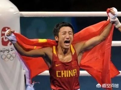 刚传眼睛失明，又爆老婆冉莹颖早已安排后路，硬汉邹市明怎么了？