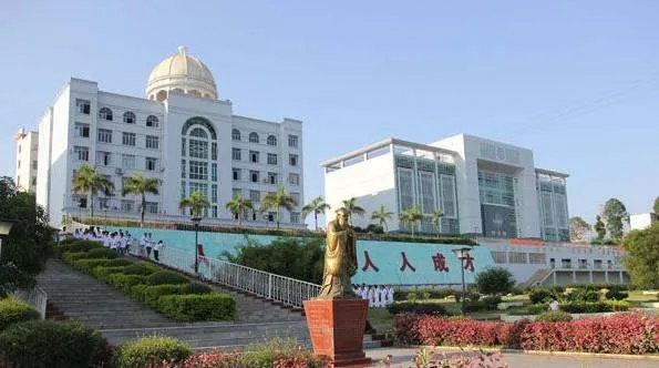 广西理工职业技术学院学费