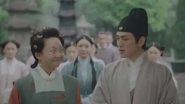 玉楼春中,于正是谁扮演的呢?