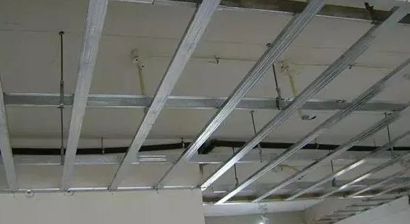 轻钢龙骨属于什么分类