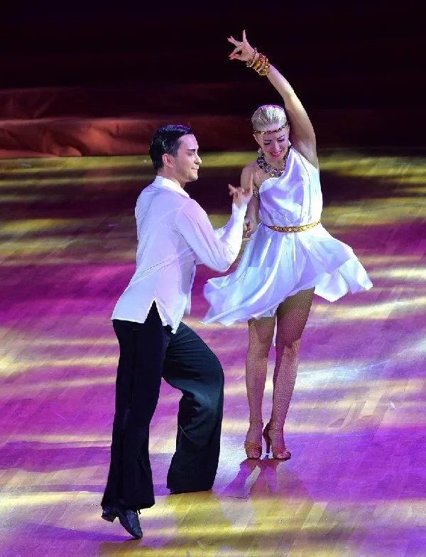 刘潇的人物经历