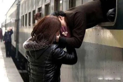 异地恋见面都做什么？