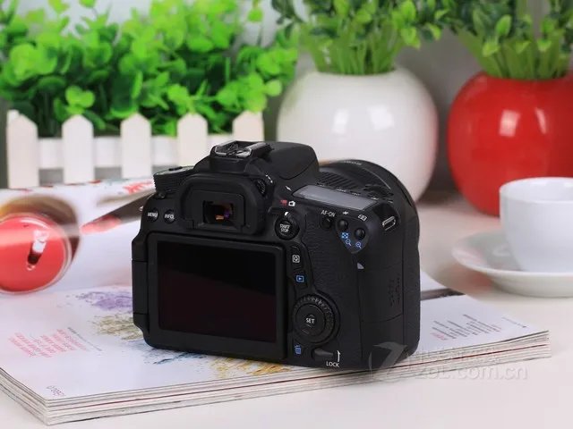 拍照怎么样 佳能70D(18-135mm)济南优惠
